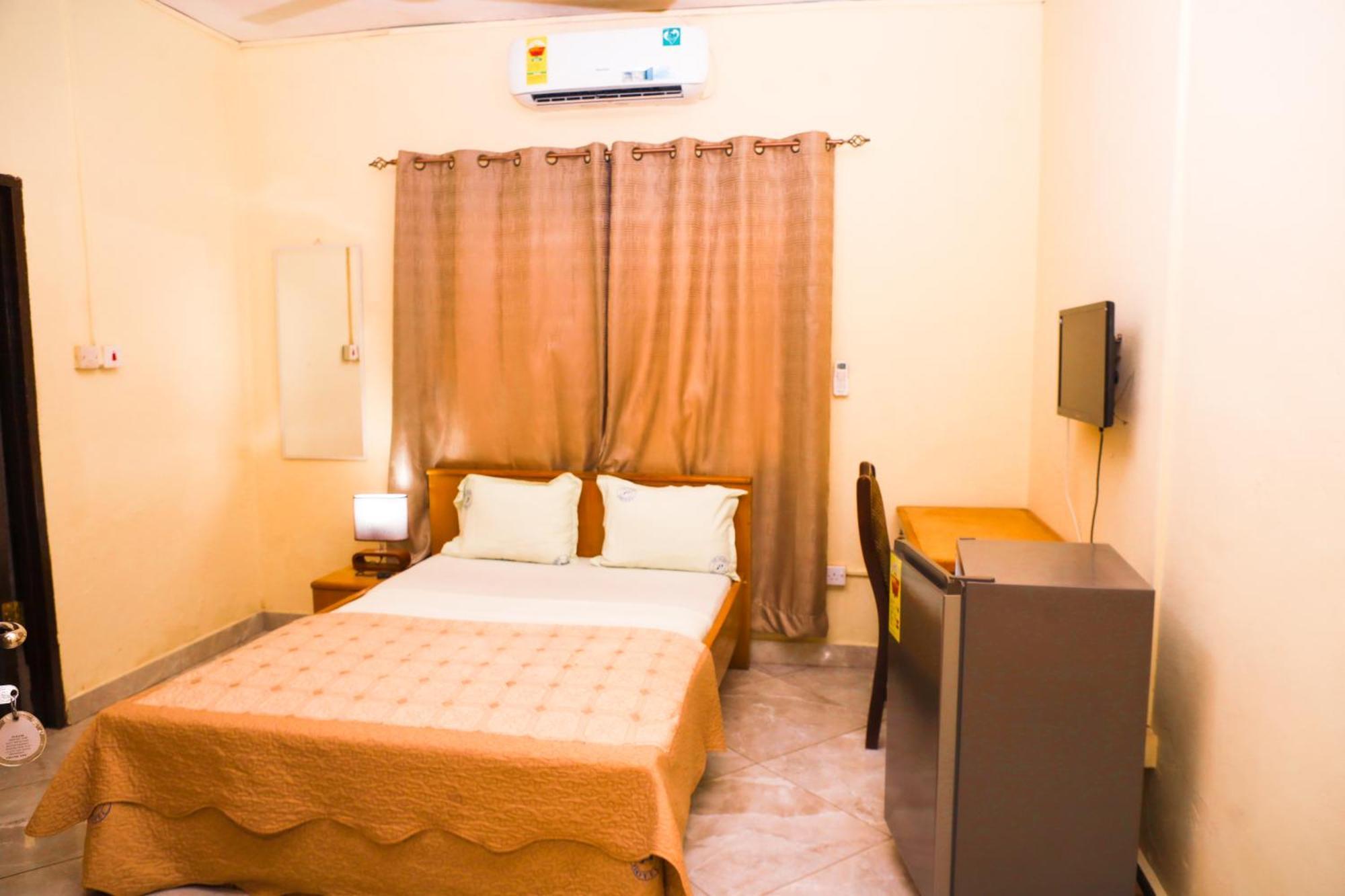 Jenos Hotels 阿克拉 外观 照片